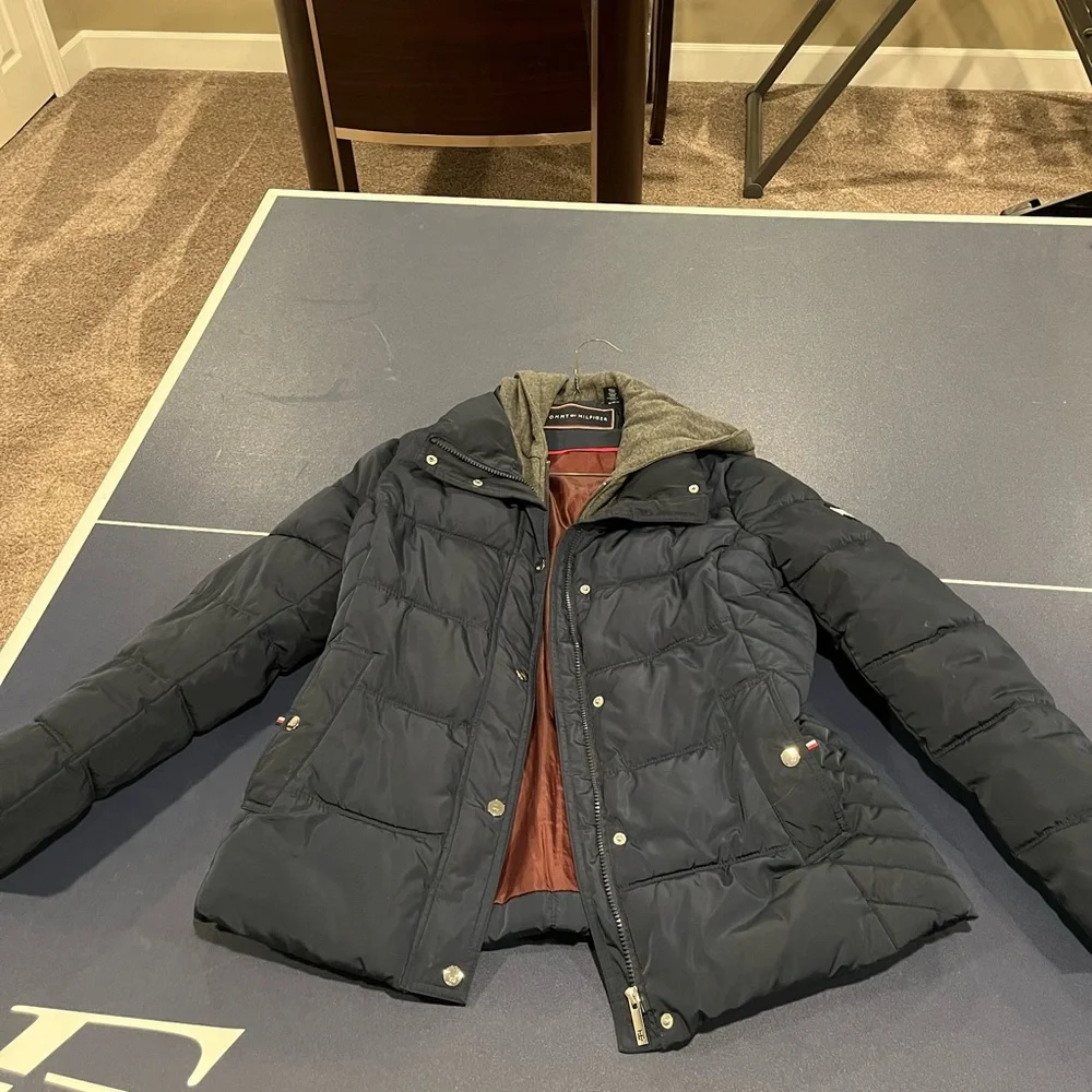 Women’s Navy Puffer Jacket - Picture 1 of 9